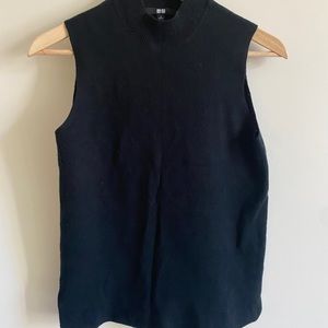 Uniqlo Sleeveless Knit Sweater